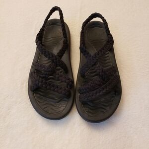 MEGNYA Women's Braided Sandals Size 6